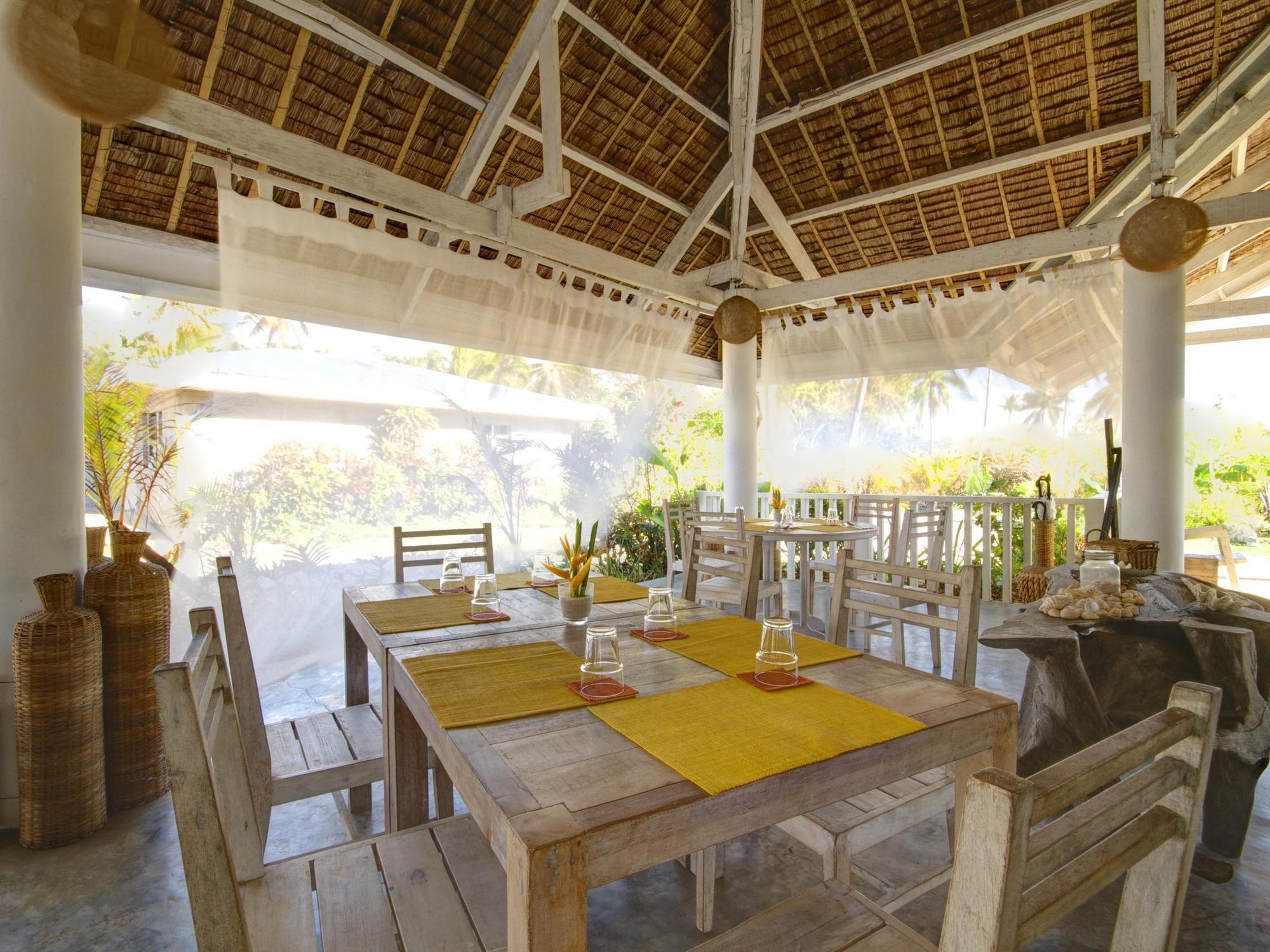 Momo Beach House Panglao Exterior foto