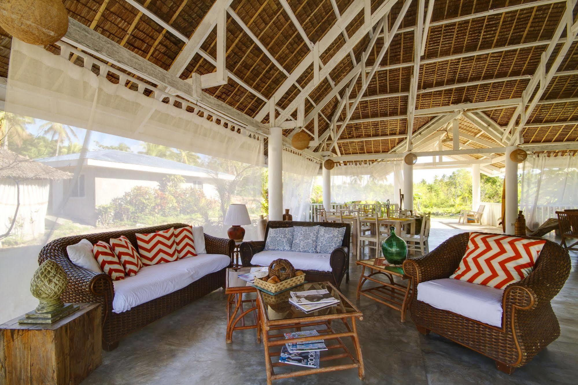 Momo Beach House Panglao Exterior foto